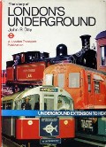 Book cover of The Story of London's Underground  by DAY, John R. 
